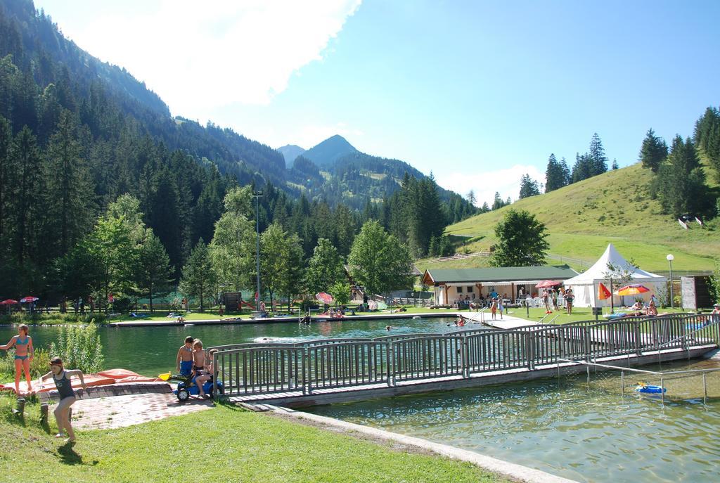 Ferienwohnung Pension Tirol บีเคลบาค ภายนอก รูปภาพ
