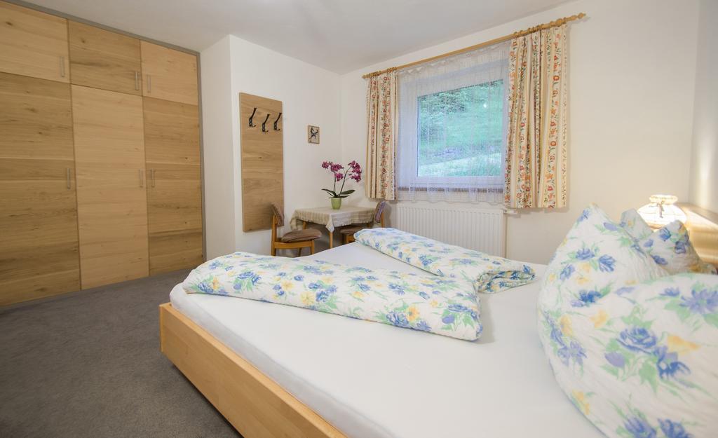 Ferienwohnung Pension Tirol บีเคลบาค ภายนอก รูปภาพ