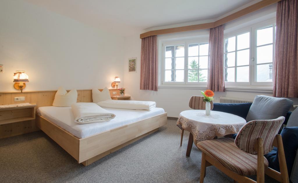 Ferienwohnung Pension Tirol บีเคลบาค ภายนอก รูปภาพ