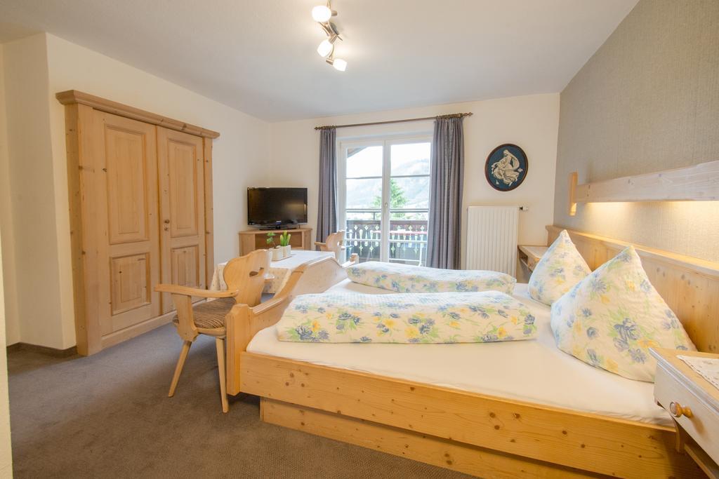 Ferienwohnung Pension Tirol บีเคลบาค ภายนอก รูปภาพ